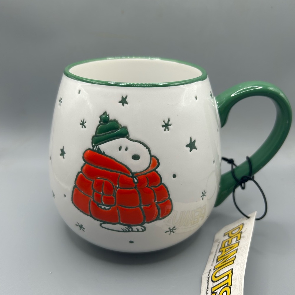 Peanuts Snoopy Red Puffer Coat STAY COZY Mug With Snowflakes Winter 2025 New